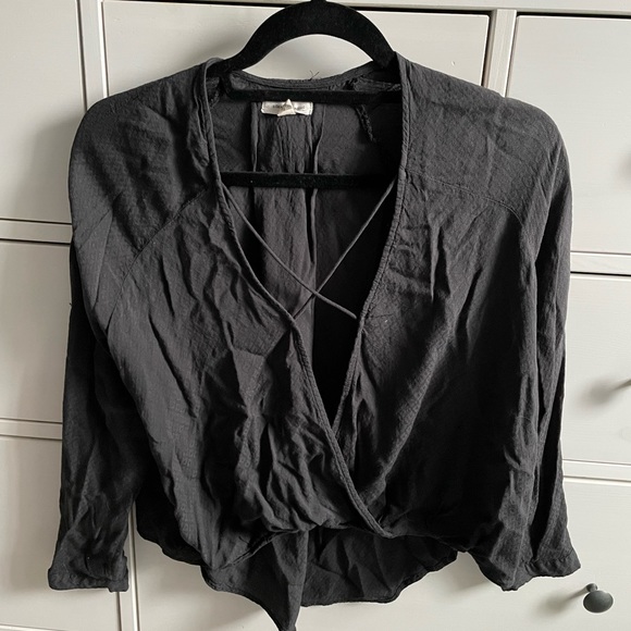 Urban Outfitters Silence and Noise Top - Picture 1 of 7